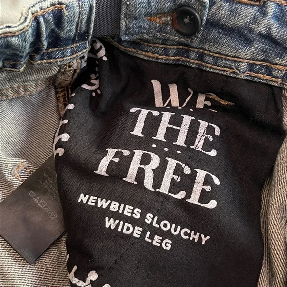 WE THE FREE Newbies Solid Slouchy Jeans - Picture 9 of 11